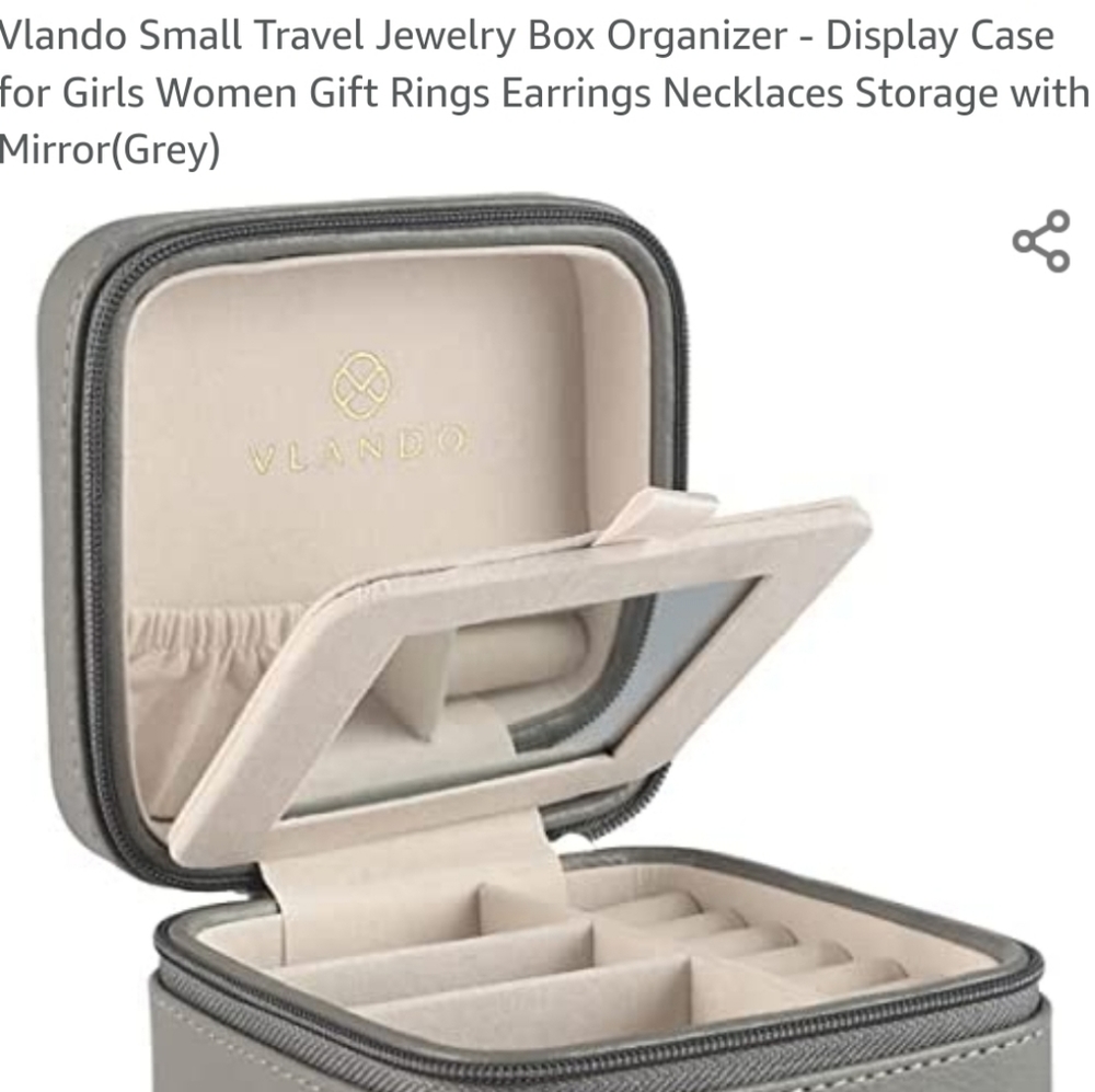 Travel jewelry box
